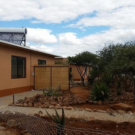 Cheetah View Lodge 옷지와롱고 외부 사진