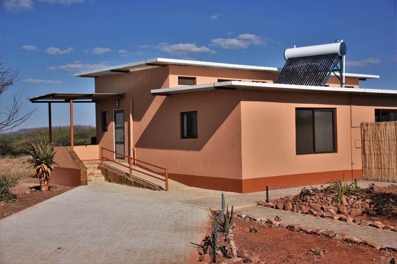 Cheetah View Lodge 옷지와롱고 외부 사진