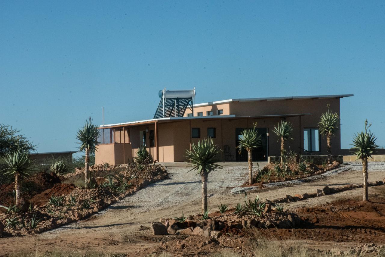 Cheetah View Lodge 옷지와롱고 외부 사진